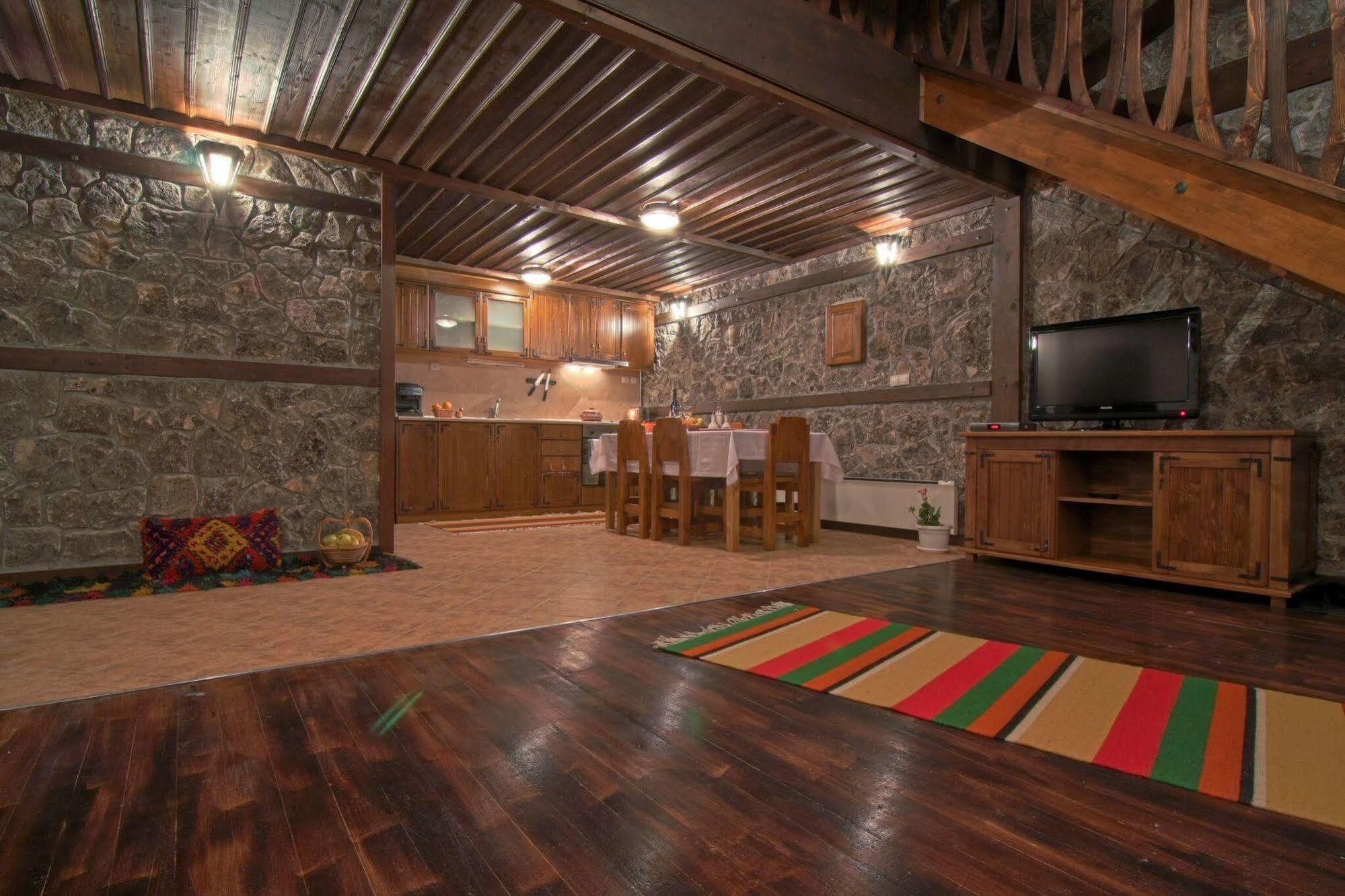 Holiday Village Kochorite Pamporovo Exteriör bild