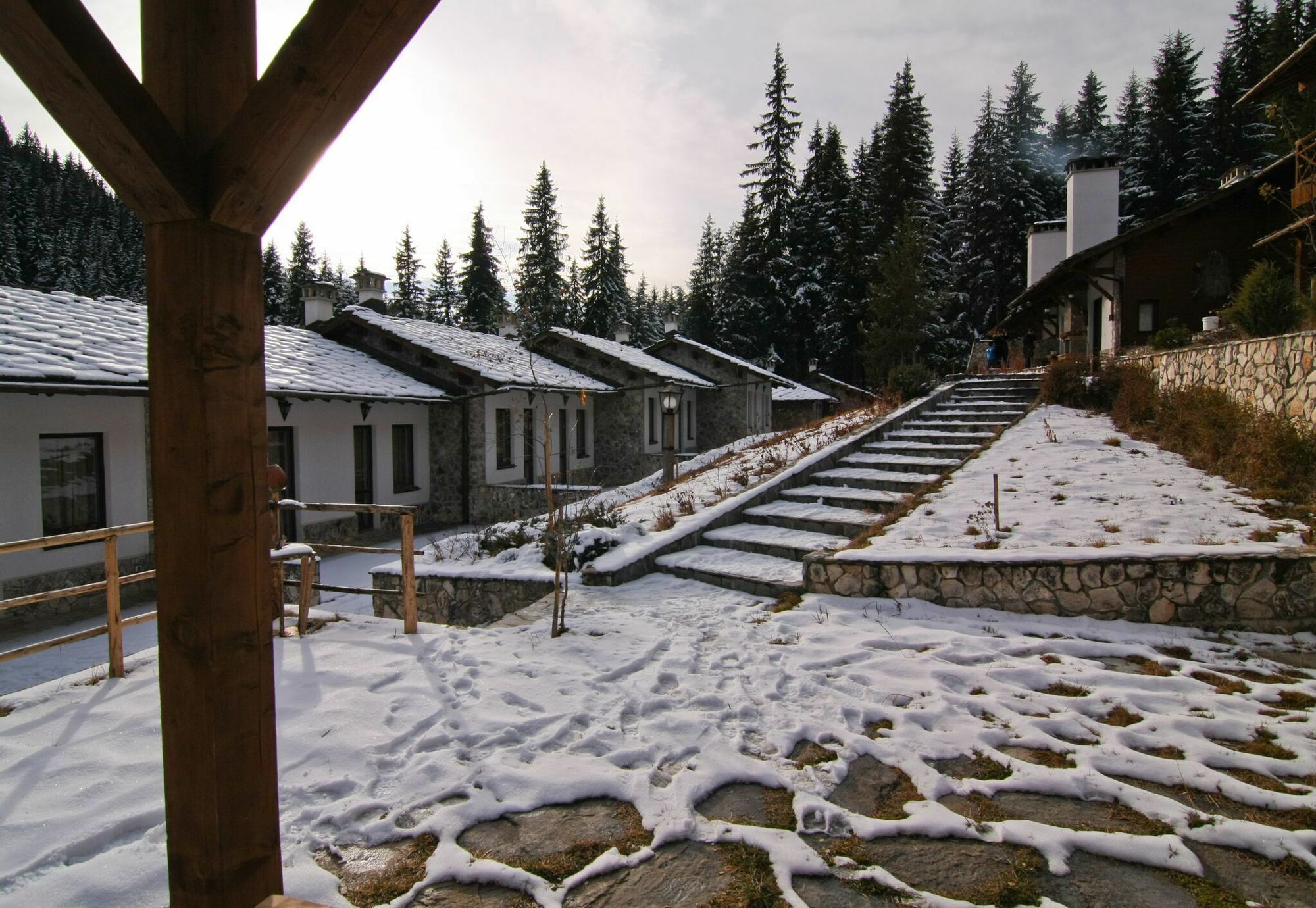 Holiday Village Kochorite Pamporovo Exteriör bild